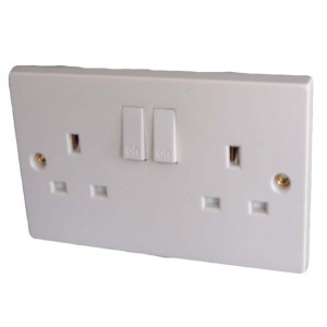 Status 13A, Twin Switched Socket Outlet to BS1363